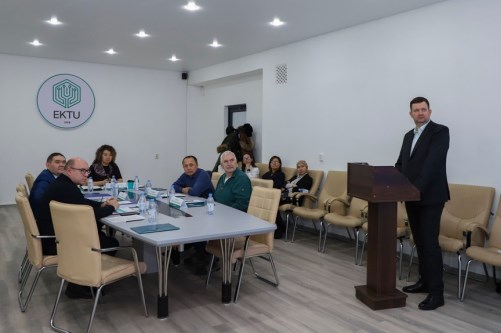 Коллектив ВКТУ им. Д.Серикбаева поздравляет с успешной защитой Бугаева Андрея Борисовича и Касымбаева Алексея Валерьевича